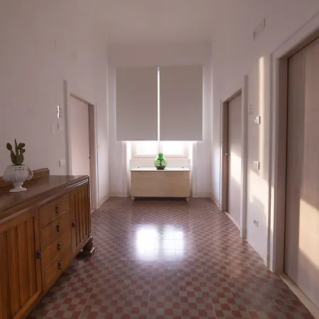 Dea Oda ve Kahvaltı Grottaglie