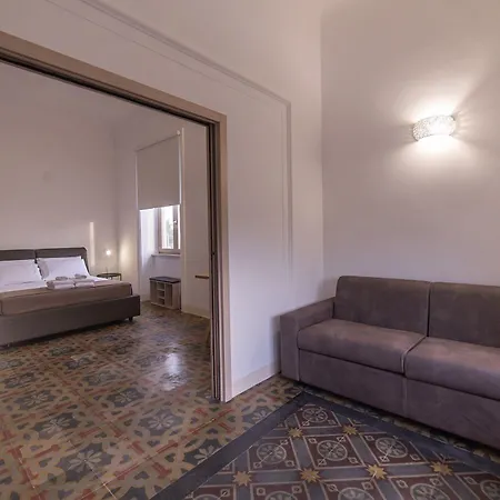 Dea Oda ve Kahvaltı 4*